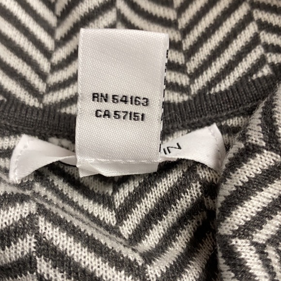 Calvin Klein Cowl Neck Sweater Women's Size Medium - Picture 11 of 13